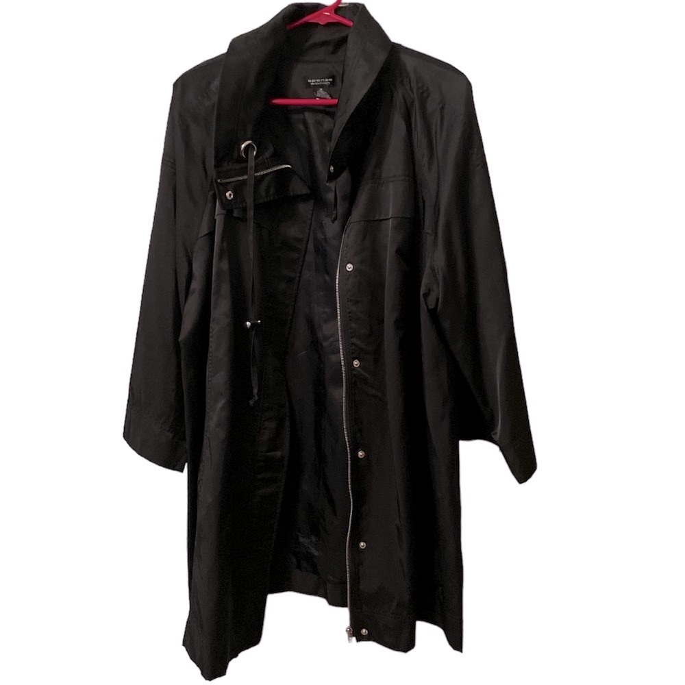 Spense Woman Plus Size black lightweight nylon zipper front jacket size 1X
